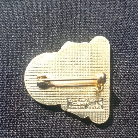 Walt Disney World 15th Anniversary Pin - Gold and Red - Picture 2 of 2